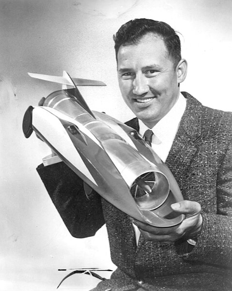 Art Arfons, a multi LSR holder in the 1960’s, with a project model