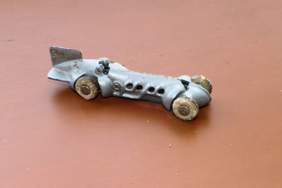 USA Kilgore Cast Iron Identical in construction details to its two Kilgor sisters this is the mid sizedtoy 122mm