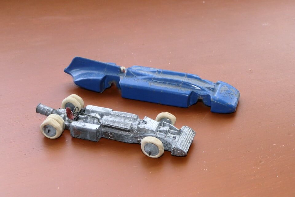 Marked “Made in England Britains Ltd” and issued as number 1400. Lead. Pre war. This is the second version issued after Malcom Campbell pushed the LSR to 301.1292mph. Of all the toy BBs, Britains were the only company to correctly model the off centre driving position and with its detailed chassis it is definitely more a model than a toy. Rubber tyres on lead wheels. Clearly these were boys’ treasured possessions as quite a few have survived. 162mm.