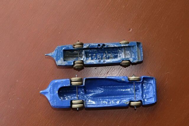 Underside views of fig.48 (below) and 50 (above)